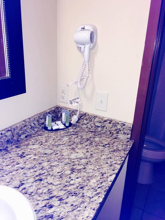 Texan Inn And Suites Tilden Dış mekan fotoğraf