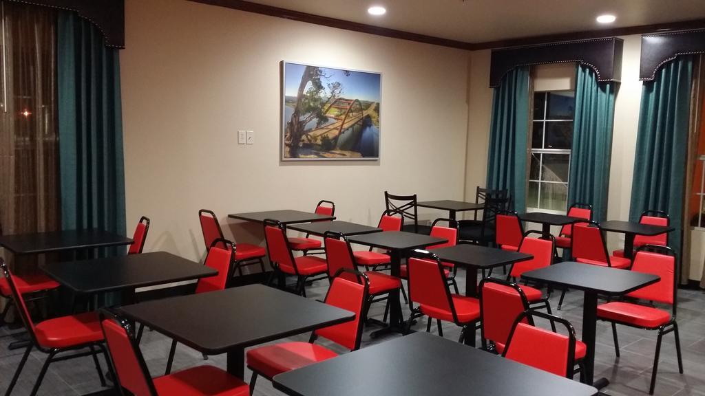 Texan Inn And Suites Tilden Dış mekan fotoğraf